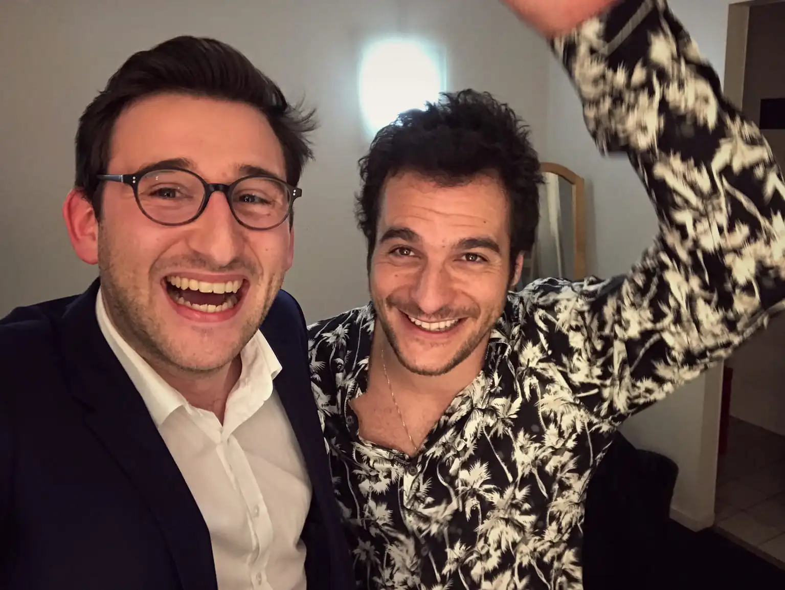 Tom Coss le magicien Lille avec Amir le chanteur